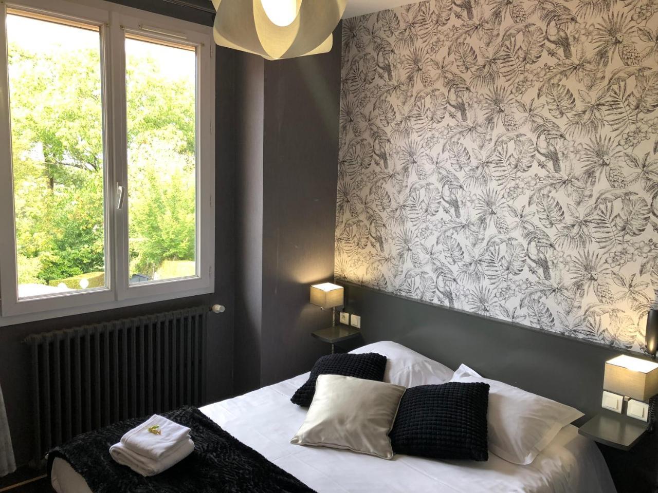 Logis Hotel Auberge De L'Etang Magnac-Bourg Екстер'єр фото